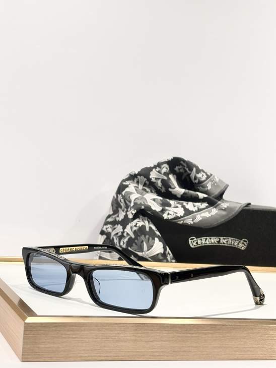 Picture of Chrome Hearts Sunglasses _SKUfw76704367fw